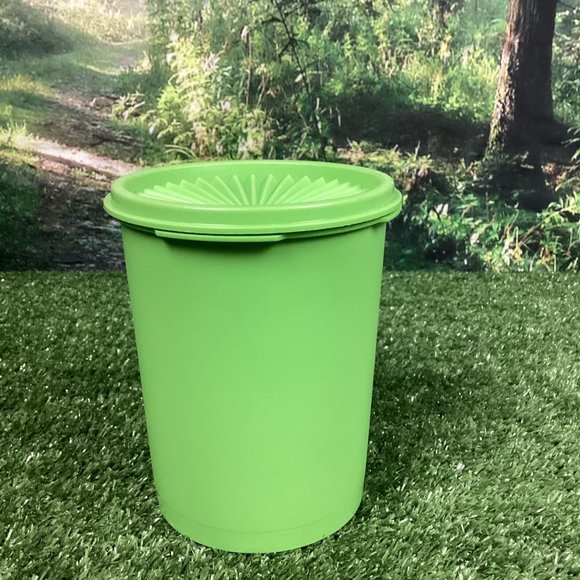 Vintage Tupperware 3 Piece Canister Set Green - Picture 14 of 16